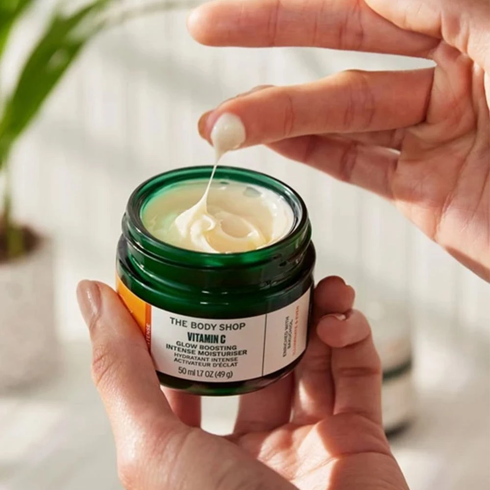 The Body Shop - Vitamine C Glow Boosting Moisturizer (50 ml) - Afbeelding 3